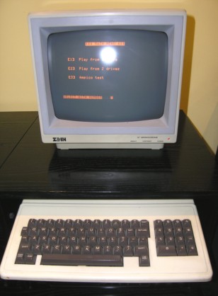 Apple II computer playing an Ampico, circa 1983. System was developed by Peter Phillips, his Knabe Ampico model A is on the right.